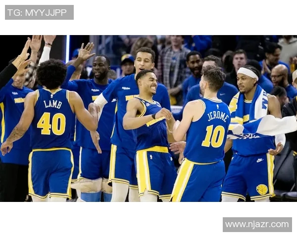 勇士与爵士精彩对决全场回放尽览比赛高潮与精彩瞬间 勇士与爵士精彩对决全场回放尽览比赛高潮与精彩瞬间